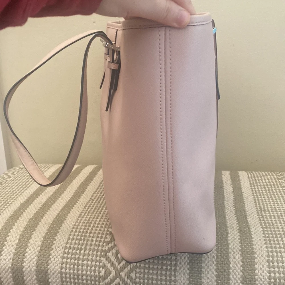 MK Michael Kors Jet Set Micro-Stud Stripe Saffiano Bag blush pink. Travel tote - Picture 7 of 16